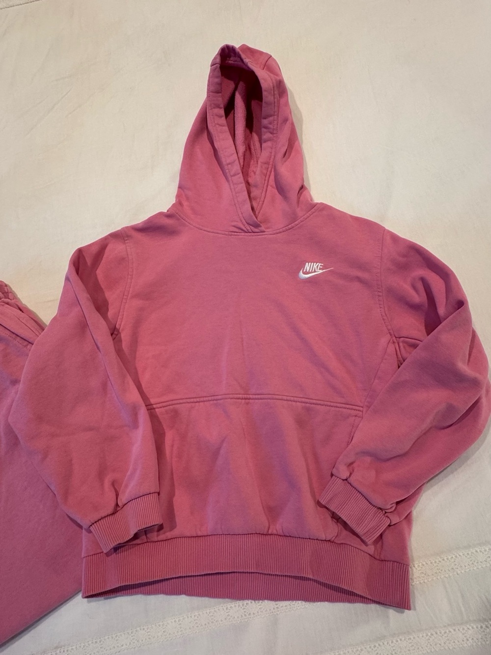 Nike Kids Pink Fleece Joggers and sweatshirt set with Embroidered Swoosh - Picture 2 of 9
